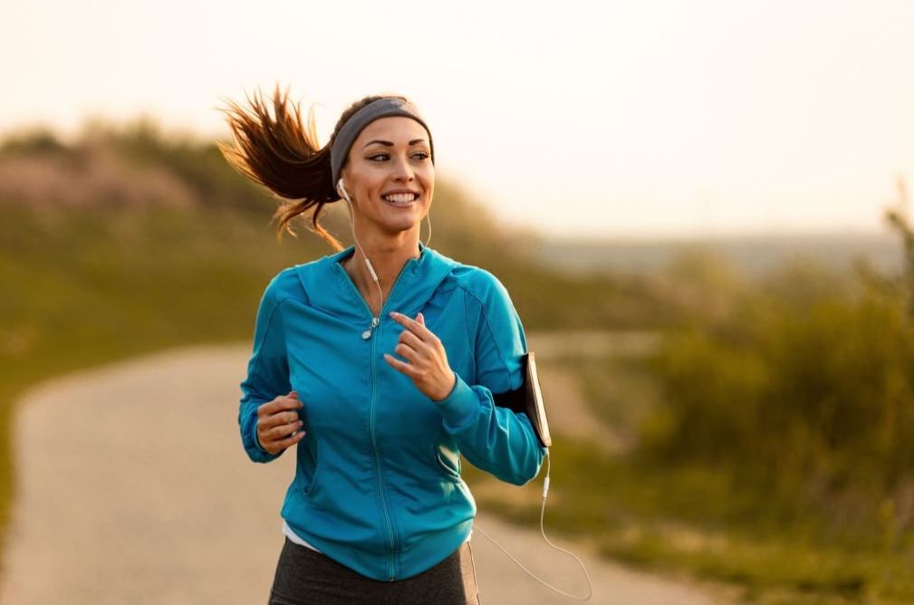 ¿Cómo mejorar la respiración al correr con el método 2:2?