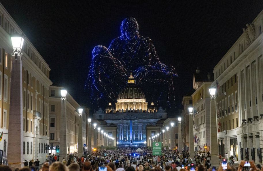 Así fue el insólito concierto en el Vaticano con Reggaetón